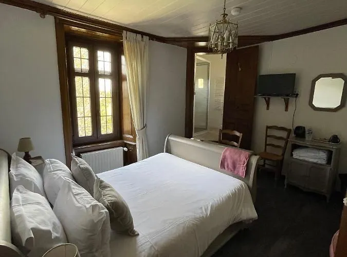 Manoir Du Grail